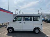 お客様のおクルマをつねにベストコンディションに保つため日産車の特性を知り尽したサービススタッフが的確にメンテナンスいたします。