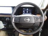 運転が楽しくなる明るく開放的な運転席まわりです。プロパイロットで高速など運転支援で疲れを軽減してくれます!