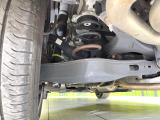 お車を安心してお乗りいただく為には、足回りの定期点検が欠かせません。サービスサポート(有償保証)では無料点検もご提供しており、安心のカーライフをお過ごしいただけるサポート体制が整っています。