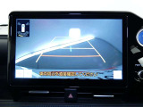 バックガイドモニターで、後方を確認しながら安心して駐車することができます。運転初心者も熟練者も必須の機能ですよ!