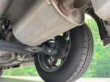 お車を安心してお乗りいただく為には、足回りの定期点検が欠かせません。サービスサポート(有償保証)では無料点検もご提供しており、安心のカーライフをお過ごしいただけるサポート体制が整っています。