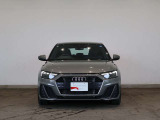 A1スポーツバック 25 TFSI Sライン 