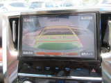 バックガイドモニターで、後方を確認しながら安心して駐車することができます。運転初心者も熟練者も必須の機能ですよ!