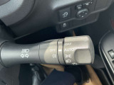 トンネル進入時や暗くなれば自動点灯するオートライトです。