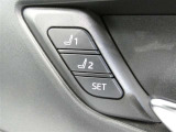 運転席のシートポジションを記憶・再現できるメモリー機能を搭載しています。