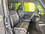 運転席シート廻りは使用感も少なく、良好な状態となっています。前オーナー様が丁寧に使っていたことがよくわかりますね。