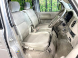 運転席シート廻りは使用感も少なく、良好な状態となっています。丁寧に使われていたことがよくわかりますね。