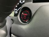 ワンプッシュでエンジンのスタート、ストップが出来て便利です。