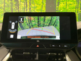 【バックカメラ】駐車時に後方がリアルタイム映像で確認できます。大型商業施設や立体駐車場での駐車時や、夜間のバック時に大活躍!運転スキルに関わらず、今や必須となった装備のひとつです!