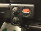 液晶画面とプッシュ式のスイッチで見やすく使いやすいオートエアコンです。