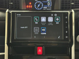 【純正9インチディスプレイオーディオ】FM・AMラジオやBluetooth接続、フルセグTVの視聴など多彩な機能を搭載しています。CarPlay、AndroidAutoにも対応。