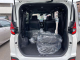 後ろも広々としていますよ!色々な用途でアレンジ出来ちゃいます!! お車によってはフラットになります!