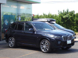 BMW在庫保有台数常時100台以上!ご来店の際はBMW本店(厚木市下荻野140-1)にご来店ください!弊社自慢の全天候型ショールーム!BMW在庫保有台数常時100台以上ございます!