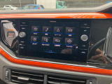 [DiscoverPro]ナビゲーション機能をはじめ、車両各種設定/アシストシステム設定、Bluetooth、App-Connectなどの機能を持ち合わせています。