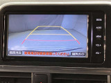 【バックカメラ】あると便利なバックカメラ装備!駐車時に後方がリアルタイム映像で確認できます。立体駐車場や夜間の車庫入れ時に大活躍!運転スキルに関わらず、今や必須となった装備ですね♪