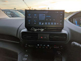 Apple CarPlay/Android Autotに対応したタッチスクリーン/Bluetooth接続によるミュージックプレイヤー接続/ハンズフリー通話/左右独立温度調整オートエアコン