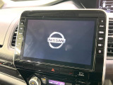 【大画面ナビ】人気の大型9インチナビを装備。存在感のある大画面はインパクト大!ナビ利用時のマップ表示は見やすく、テレビやDVDは臨場感がアップ!いつものドライブがグッと楽しくなります♪