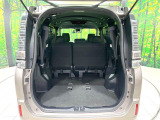 普段のお買い物や通勤、送迎等に十分な荷室スペースを確保しております。セカンドシートを倒すと、大きな荷物の積載も可能です♪
