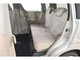 中古車をキレイで気持ちよくお乗りいただけるよう、エンジンルームからシート洗浄まで、目に見えない部分も徹底的に洗浄しています!