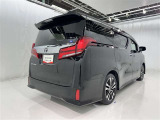 沢山乗れるのがこの車の魅力!2台で移動しないと・・・なんて時もこの車なら1台で!大活躍です♪