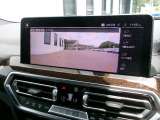 高画質の全周囲カメラが付いております。コーナーセンサーと併せてご利用いただくと駐車も楽々