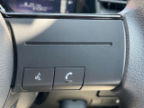 ハンズフリーで電話出来ます。ハンドルから手を放さずに通話出来、安全です。