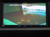 バックカメラが付いているので後方確認が非常にしやすいです。今や運転初心者も熟練者も必須装備!ついていて損はないですね♪
