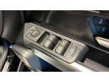 自動車保険に関しても、メルセデス・ベンツ専用のプログラムをご用意しております。飛び石や落下物などでのフロントガラスの修理が必要となった場合、最大で9万円分の補償を致します。