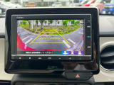 バックでの駐車が苦手な方や運転にあまり自信のない方でも後方の視界をしっかりサポート。安心して車庫入れが出来るバックカメラを装備しています!