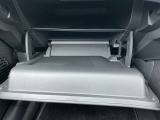 大容量グローブボックス