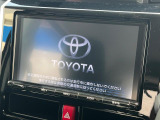 【純正ナビ】人気の純正ナビを装備しております。ナビの使いやすさはもちろん、オーディオ機能も充実!キャンプや旅行はもちろん、通勤や買い物など普段のドライブも楽しくなるはず♪