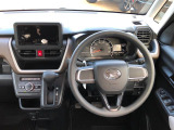 運転中も見やすいメーター。