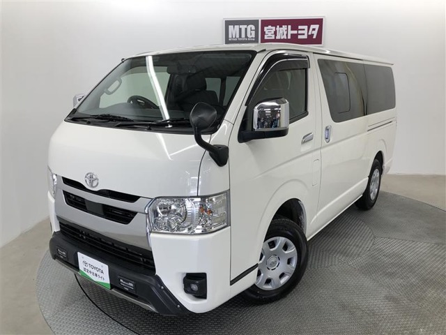 トヨタ ハイエースバン 