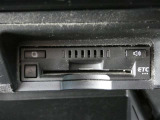 ナビ連動タイプのETC車載機です。ナビゲーションと連動してくれますのでカード未挿入を知らせてくれるなど便利な機能が追加されています。