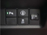 ◆パーキングセンサーシステム◆車庫入れの時などに近くに障害物がある場合、障害物までの距離を音で知らせてくれます。