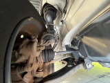 お車を安心してお乗りいただく為には、足回りの定期点検が欠かせません。サービスサポート(有償保証)では無料点検もご提供しており、安心のカーライフをお過ごしいただけるサポート体制が整っています。