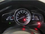 見やすいスピードメーター!運転に集中できます♪