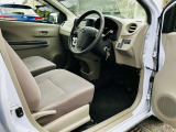 ゆったりと乗り心地の良い運転席です。長距離でもしっかりサポートしてくれます。