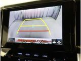バックガイドモニターで、後方を確認しながら安心して駐車することができます。運転初心者も熟練者も必須の機能ですよ!