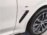 【BMWアロイホイル】軽量かつ強度に拘ったアロイホイル。走行性能ポテンシャルを引き出す設計。車の足元を引き締めてくれる大きなポイントはアロイホイルです。