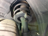 お車を安心してお乗りいただく為には、足回りの定期点検が欠かせません。サービスサポート(有償保証)では無料点検もご提供しており、安心のカーライフをお過ごしいただけるサポート体制が整っています。