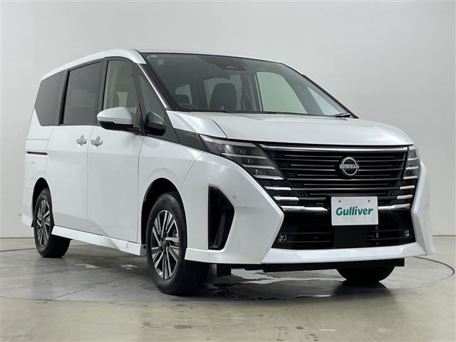 セレナ1.4 e-4ORCE ハイウェイスターV 4WD4WD 修復歴無し