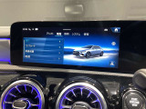 【クライメートコントロール(左右独立調整)】運転席、助手席の方で温度設定を可能とし、それぞれ快適性を実現できます