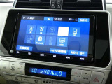純正CD/AM/FMオーディオを装備です。Bluetooth装備ですのでスマホと通信で音楽が聴けます。