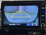 【バックカメラ】あると便利なバックカメラ装備!駐車時に後方がリアルタイム映像で確認できます。立体駐車場や夜間の車庫入れ時に大活躍!運転スキルに関わらず、今や必須となった装備ですね♪