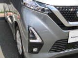 LEDヘッドライトだから夜間走行も安心です。フォグランプもLEDです。