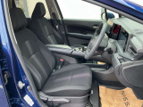 運転席まわりです。実際に座ってみて、乗り心地を体験してみてください。