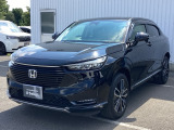 LEDヘッドライト搭載の力強くエレガントなフロントフェイス。