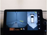 パノラミックビューモニター 車両上空より写したような画像をモニターに表示☆車庫入れや、幅寄せなどに大変便利な機能です♪
