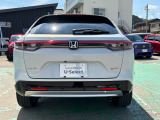 バック時目視しにくいクルマの周囲をカメラで映し出し、安全・安心駐車をサポート♪バックの苦手な方も後ろがハッキリ見えるので安心ですよ♪